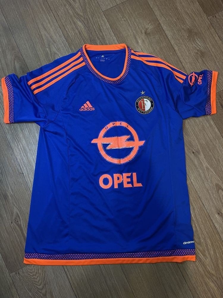 Feyenoord uitshirt Vilhena 21 - Blauw/Oranje, Maat L, Ophalen of Verzenden, Zo goed als nieuw, Shirt