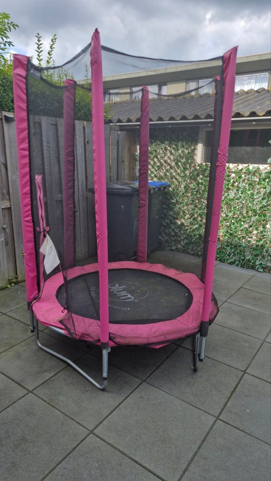 Roze Plumplay trampoline met veiligheidsnet, Ophalen, Gebruikt