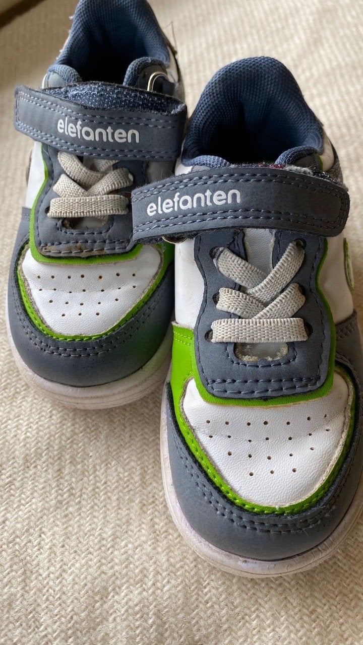 Elefanten sneakers 23, Ophalen of Verzenden, Jongetje of Meisje, Schoentjes