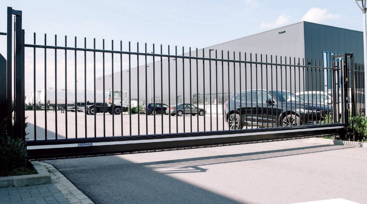 Nieuwe Heras Schuifpoort, 8,5m doorgang, Hoogte 1,80m, Zwart, Tuin en Terras, Tuinhekken en Hekwerk, Met poort, Nieuw, Aluminium