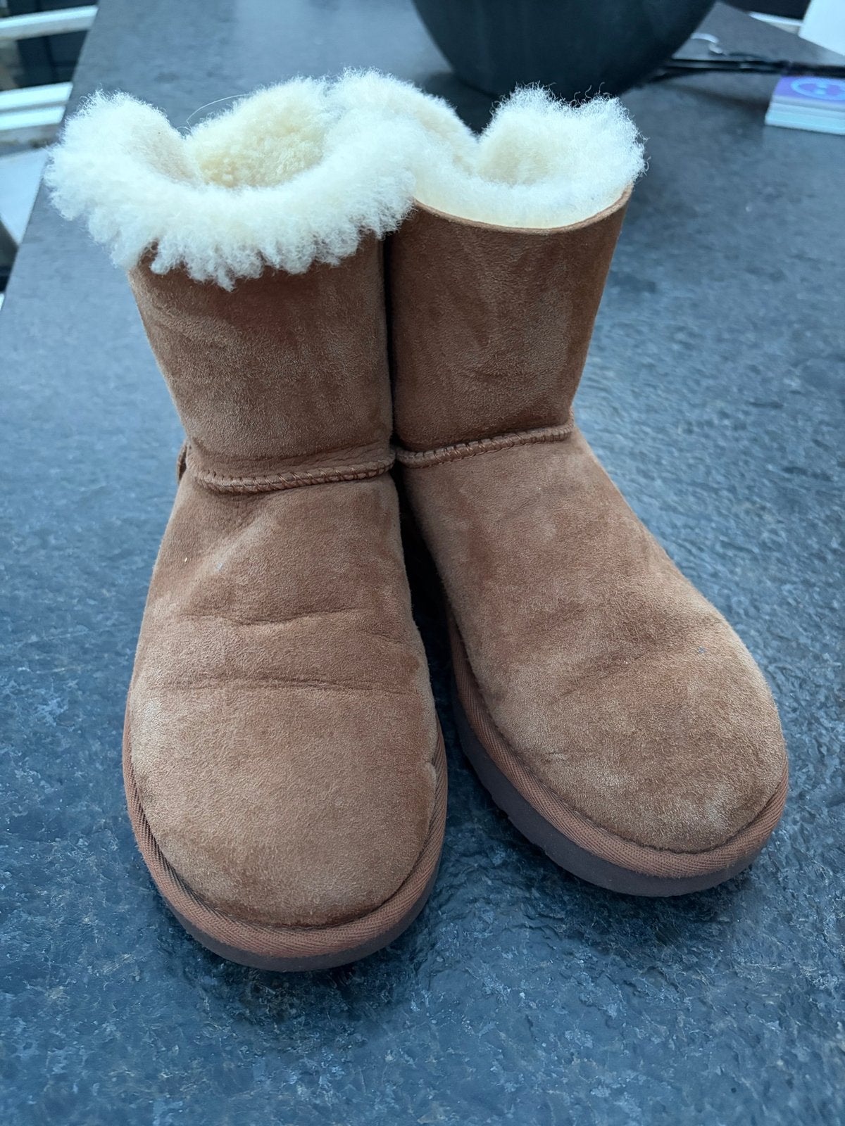 Leuke Uggs, maat 36, weinig gedragen, Ophalen, Zo goed als nieuw, Bruin, Lage of Enkellaarzen