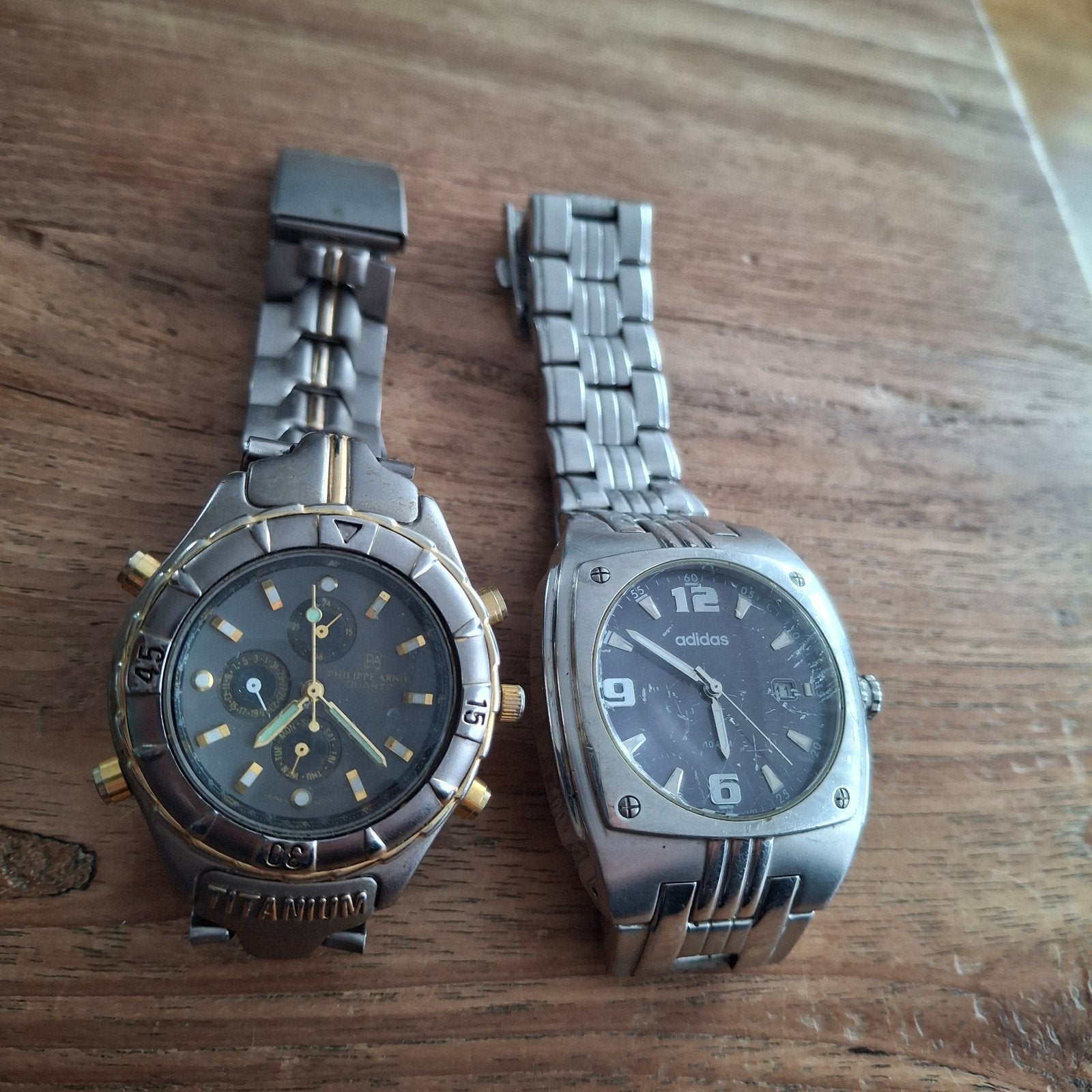 2 niet-lopende polshorloges (Citizen Titanium & Adidas), Ophalen of Verzenden