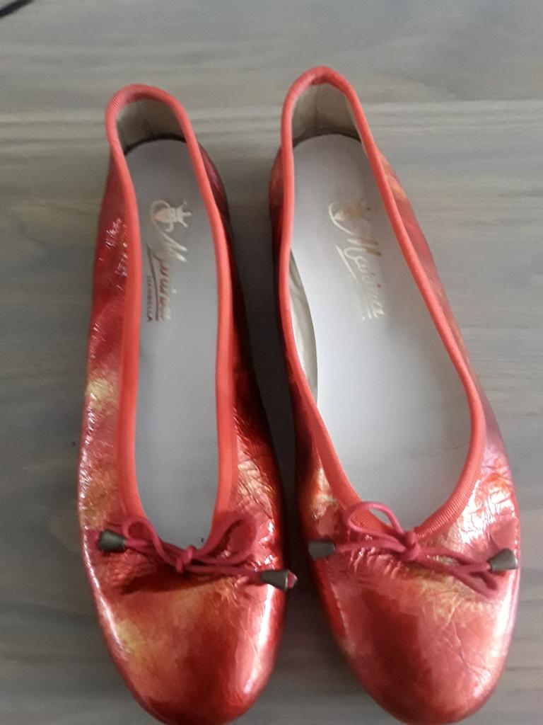 Ballerina 39 lakleer rood oranje 1 x gedragen, Ophalen of Verzenden, Rood