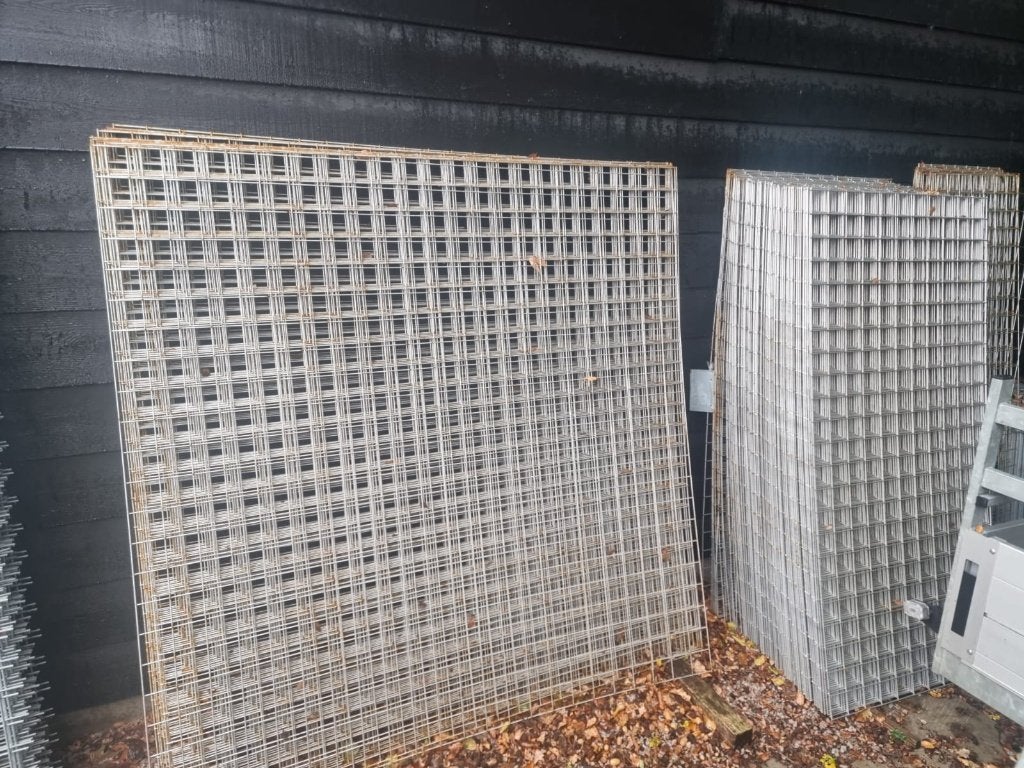Ijzer trelly / Gaas paneel licht verroest OPRUIMING PRIJS, Ophalen, Nieuw, Minder dan 10 meter, Gaas