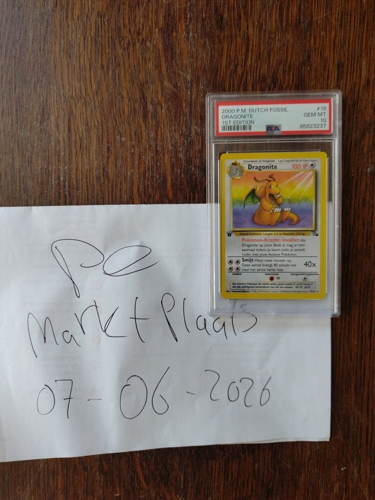 Pokemon kaart Dragonite 1st Edition Dutch#19 Fossil PSA 10, Ophalen of Verzenden, Nieuw, Losse kaart, Foil