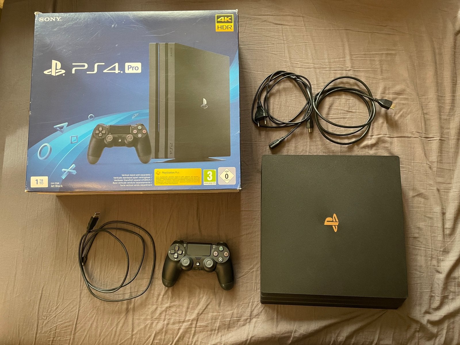 Ps4 pro 1tb incl doos CUH-7216B, Spelcomputers en Games, Ophalen of Verzenden, Zo goed als nieuw, 1 TB, Met 1 controller