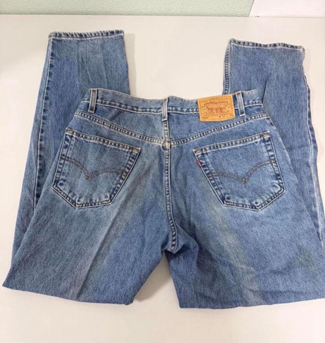 Vintage Levi’s 550 Jeans W34 - L32 Heren spijkerbroek Levis, L, Blauw, Zo goed als nieuw, W33 - W34 (confectie 48/50)