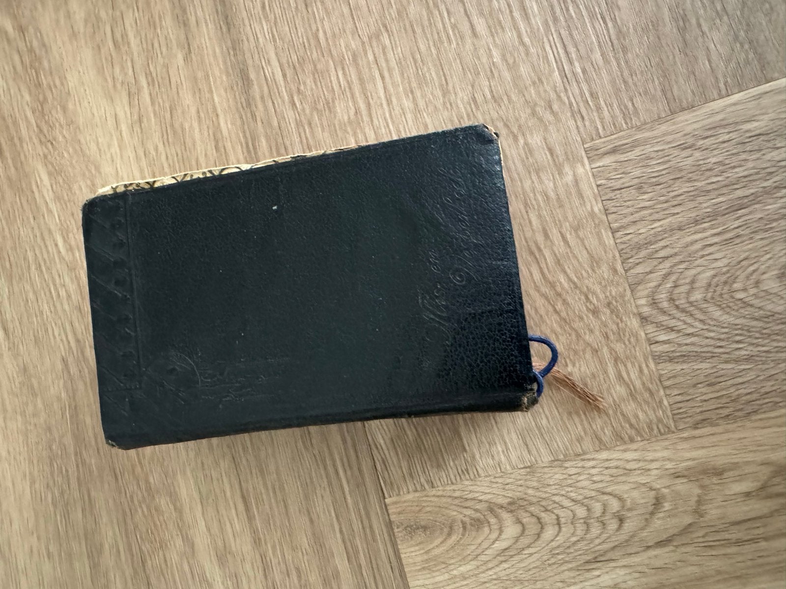 Latijns-Nederlands Mis- en Vesperboek - 1945, Ophalen of Verzenden, Gelezen, Christendom | Katholiek