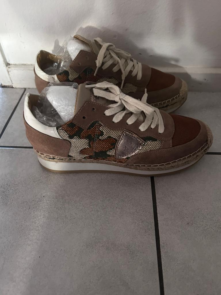 NIEUW Philippe Model sneakers maat 38, Kleding | Dames, Schoenen, Ophalen of Verzenden, Nieuw, Sneakers of Gympen