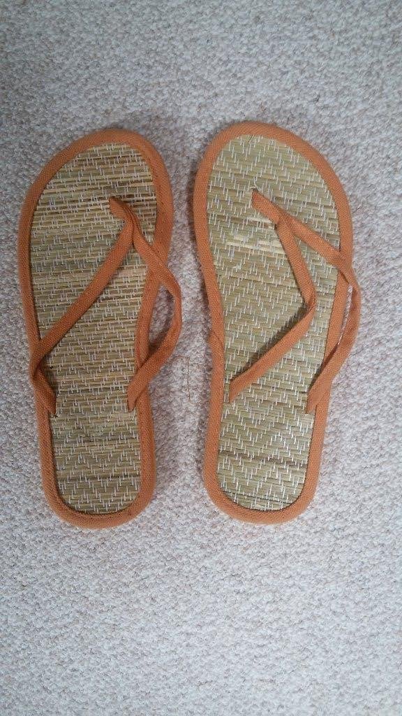Nieuwe teenslippers van LBVYR maat 37/38, Slippers, Overige kleuren, Nieuw, LBVYR
