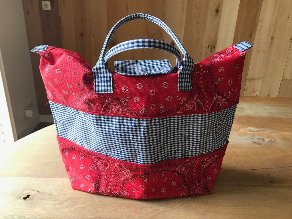 Boodschappentas 49x27/37x15cm., Verzenden, Zo goed als nieuw, Rood, Shopper