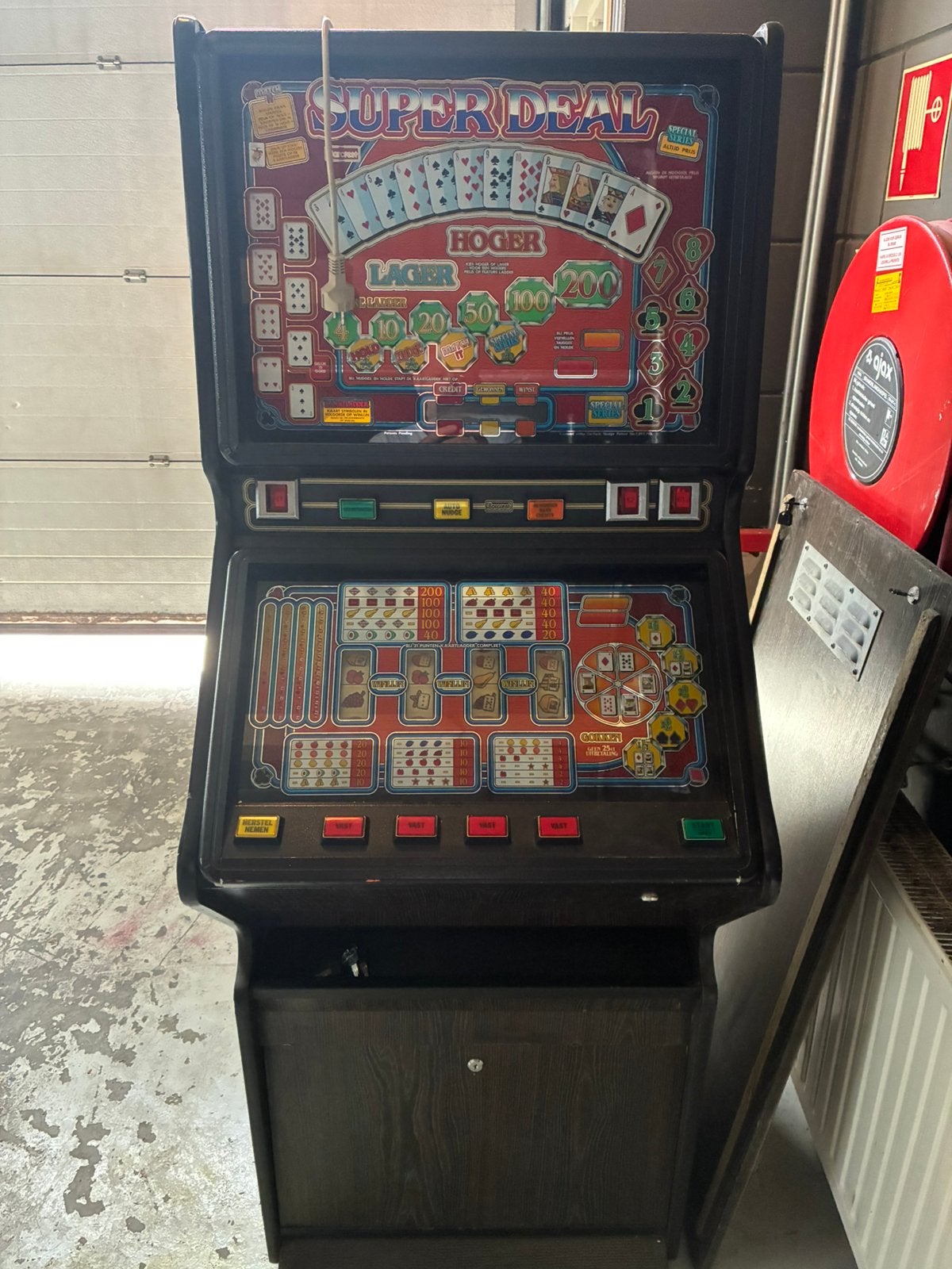 Super Deal  (Barcrest), Verzamelen, Automaten | Gokkasten en Fruitautomaten, Gulden, Ophalen, Gebruikt, Met sleutels