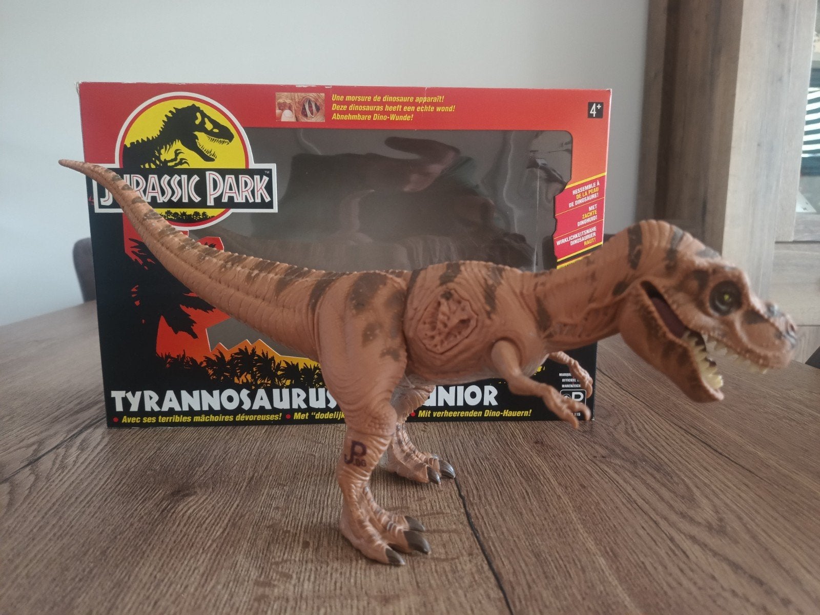 Vintage Jurassic Park Tyrannosaurus Rex Junior, Ophalen of Verzenden, Zo goed als nieuw, Film, Actiefiguur of Pop
