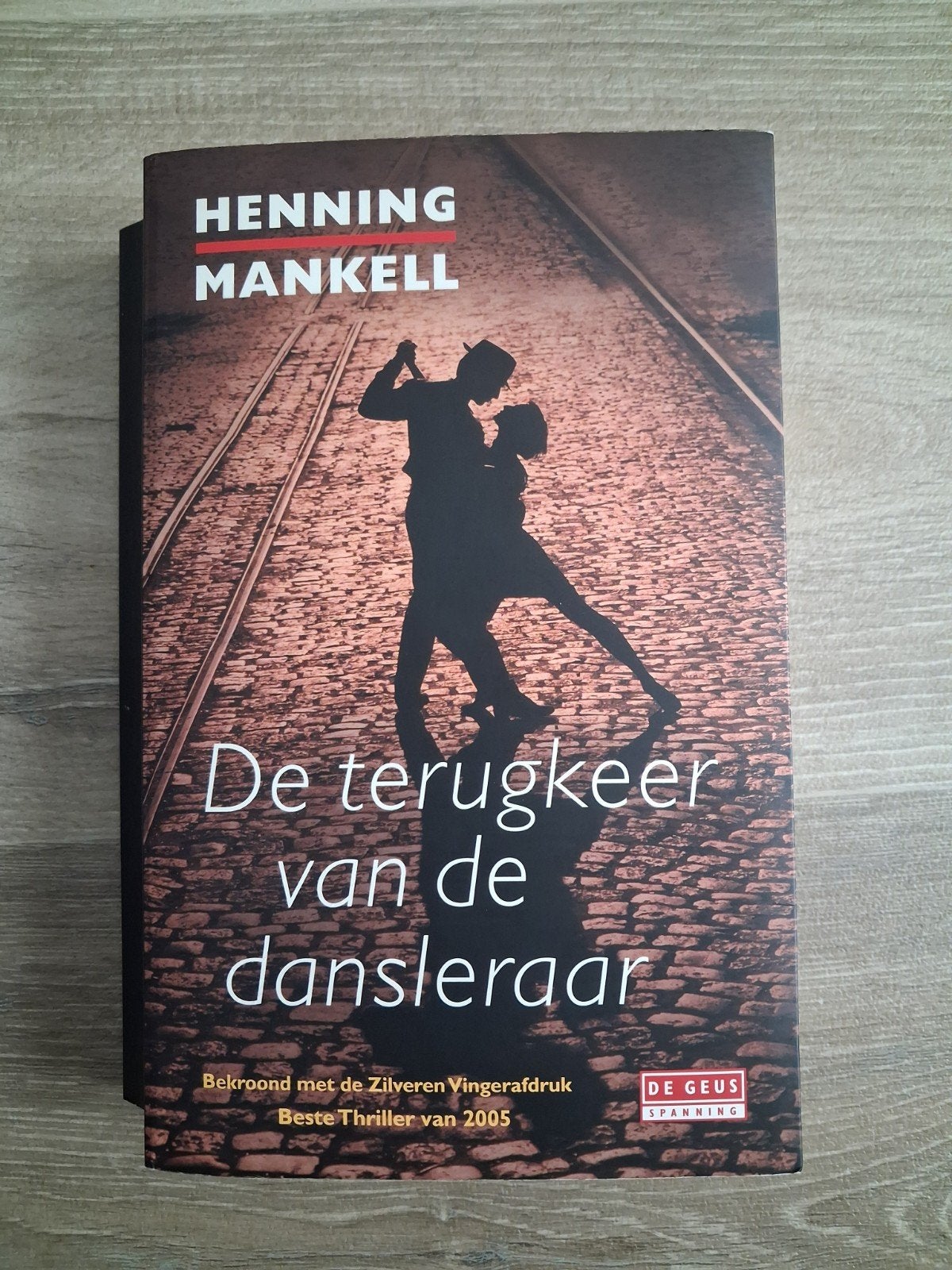 De terugkeer van de dansleraar - Henning Mankell, Ophalen of Verzenden, Zo goed als nieuw