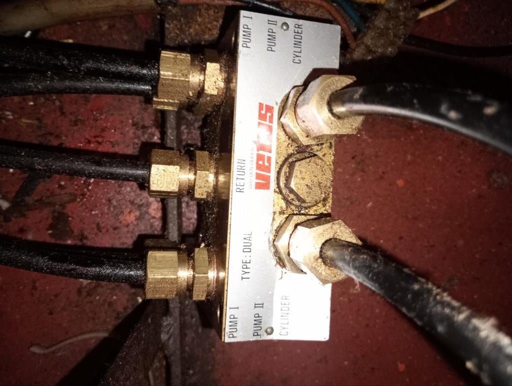Boot keerklep dubbele besturing vetus Te koop gevraagd., Doe-het-zelf en Verbouw, Geisers en Boilers, Minder dan 20 liter, Ophalen of Verzenden