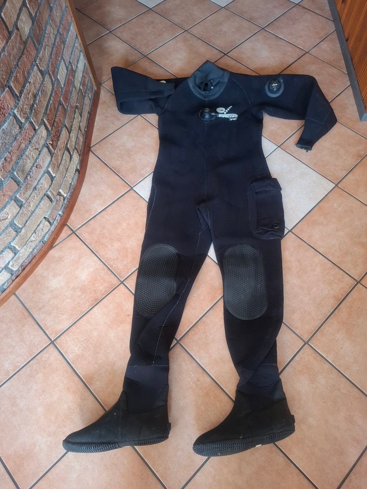 Impact Droogpak Maat 54 Schoenmaat 43-44 (Polsseal defect, Watersport en Boten, Gebruikt, Drysuit, Heer, Impact