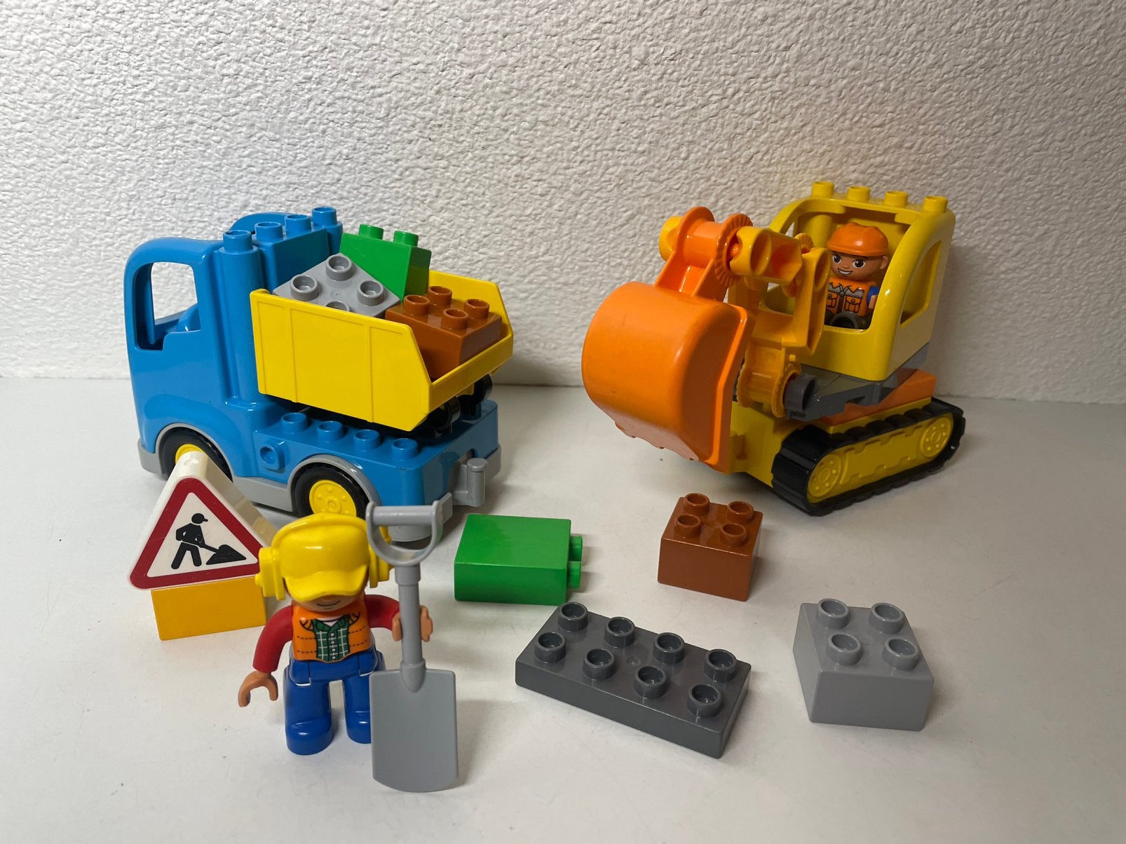 Duplo 10812 Rupsband-Graafmachine, Kinderen en Baby's, Speelgoed | Duplo en Lego, Gebruikt, Duplo, Ophalen of Verzenden