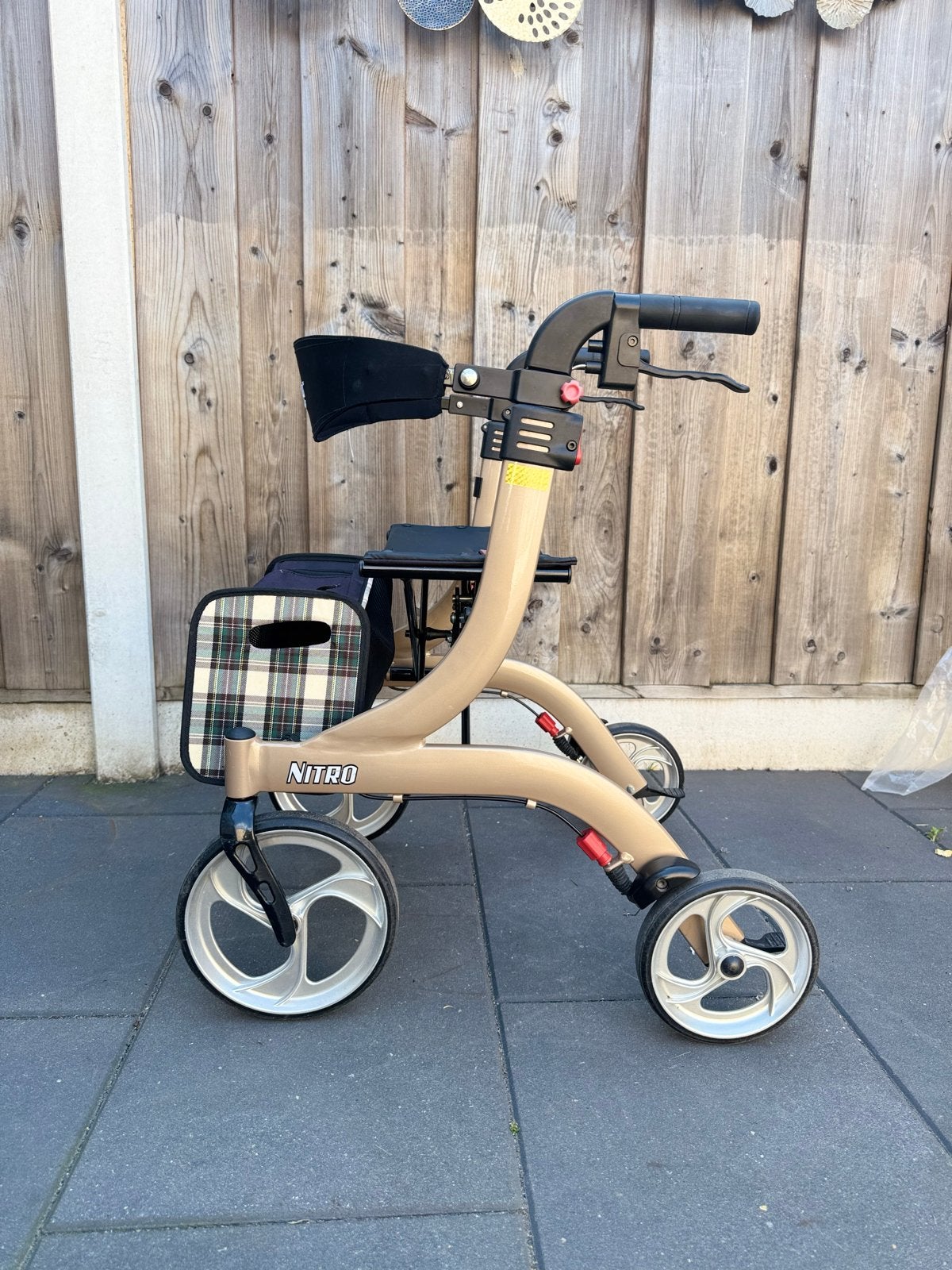 Rollator, Ophalen of Verzenden, Lichtgewicht, Zo goed als nieuw