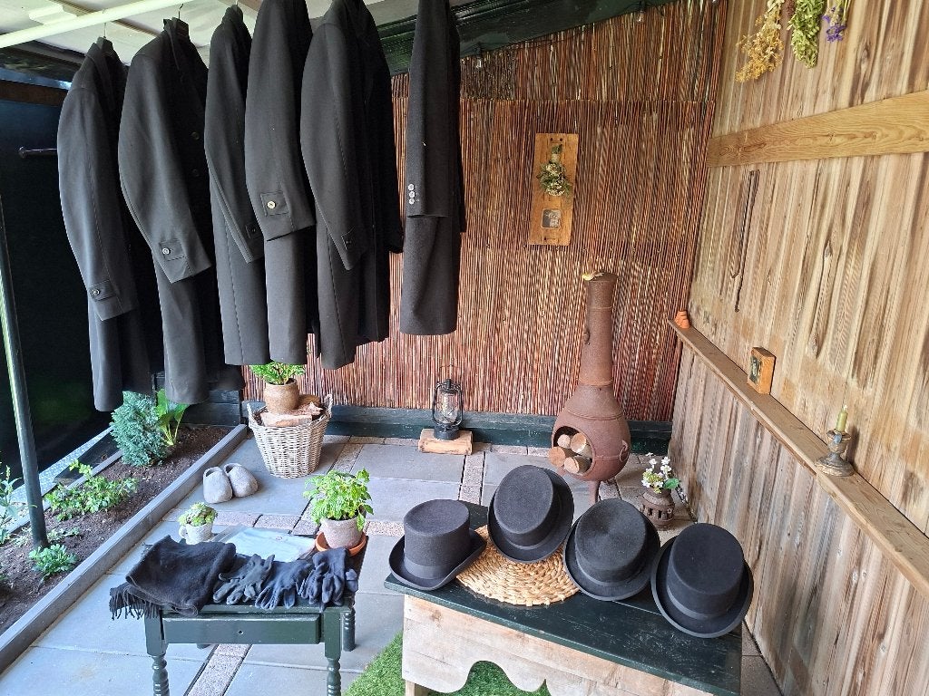Zwarte jassen, hoeden en handschoenen, Ophalen, Gedragen, Maat 56/58 (XL), Zwart