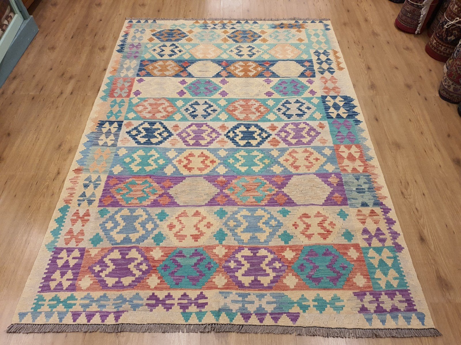 Prachtige handgeweven oosterse kelim 245x171, 150 tot 200 cm, Vof Slats Antiek, Ophalen of Verzenden, Kelim