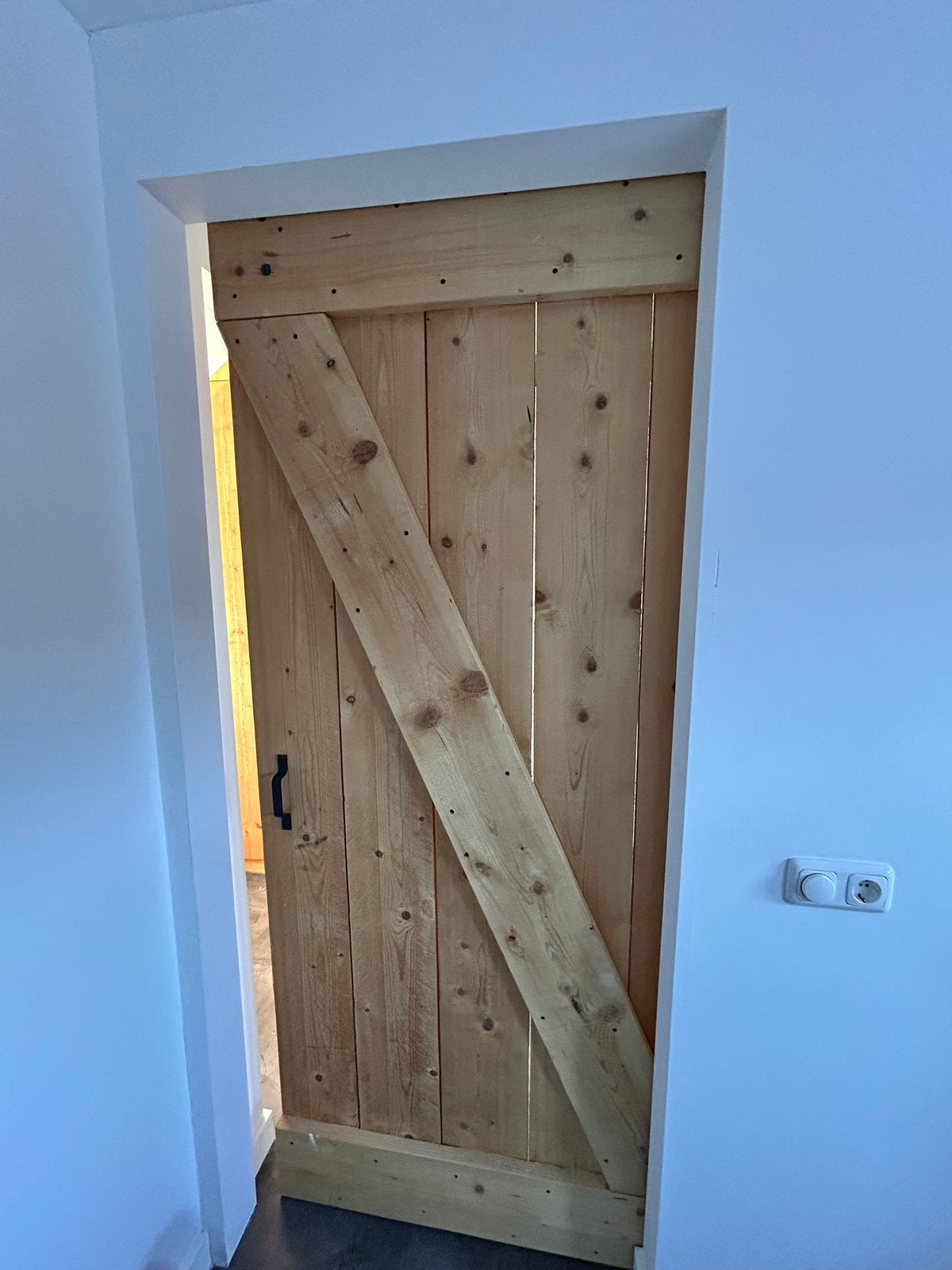 Dubbele houten schuifdeuren / barn doors met zwarte rails, Ophalen, 80 tot 100 cm, 215 cm of meer, Binnendeur
