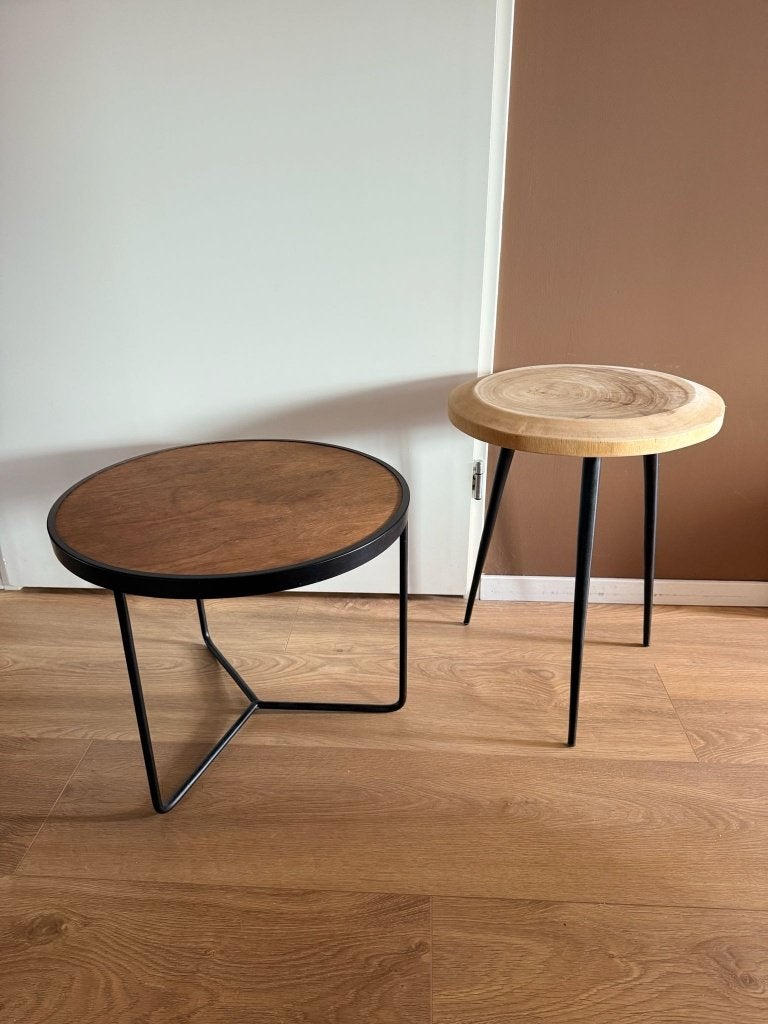 Set van 2 houten bijzettafeltjes, Huis en Inrichting, Tafels | Bijzettafels, Minder dan 55 cm, Rond, Industrieel, Hout