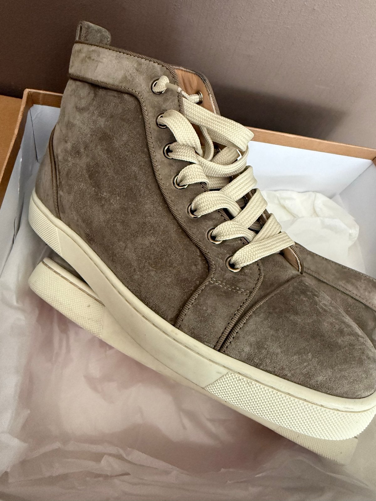 Christian Louboutin sneakers maat 40 zo goed als nieuw, Kleding | Heren, Schoenen, Ophalen of Verzenden, Zo goed als nieuw, Overige kleuren