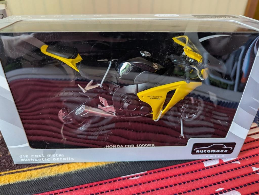 Honda CBR 1000 RR, Ophalen of Verzenden, Nieuw, 1:9 t/m 1:12, Motor