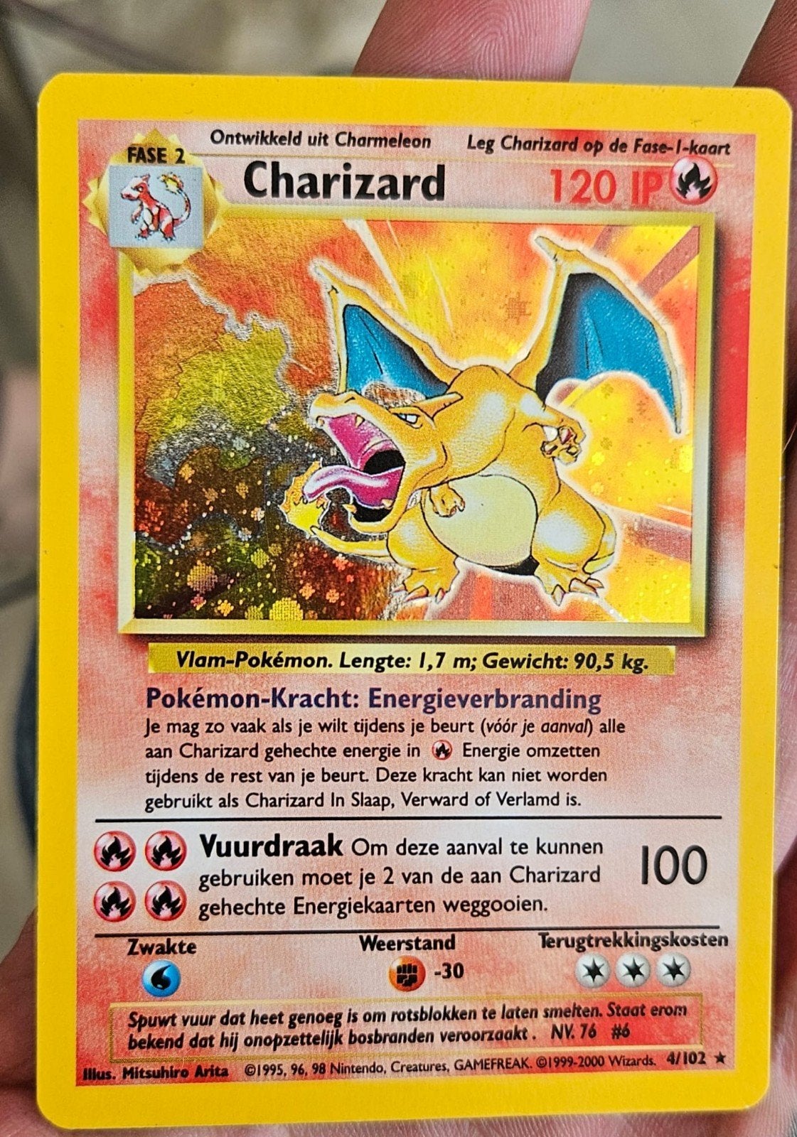 Charizard Pokémon Kaart (Nederlands) - Base Set 4/102, Ophalen, Gebruikt, Losse kaart