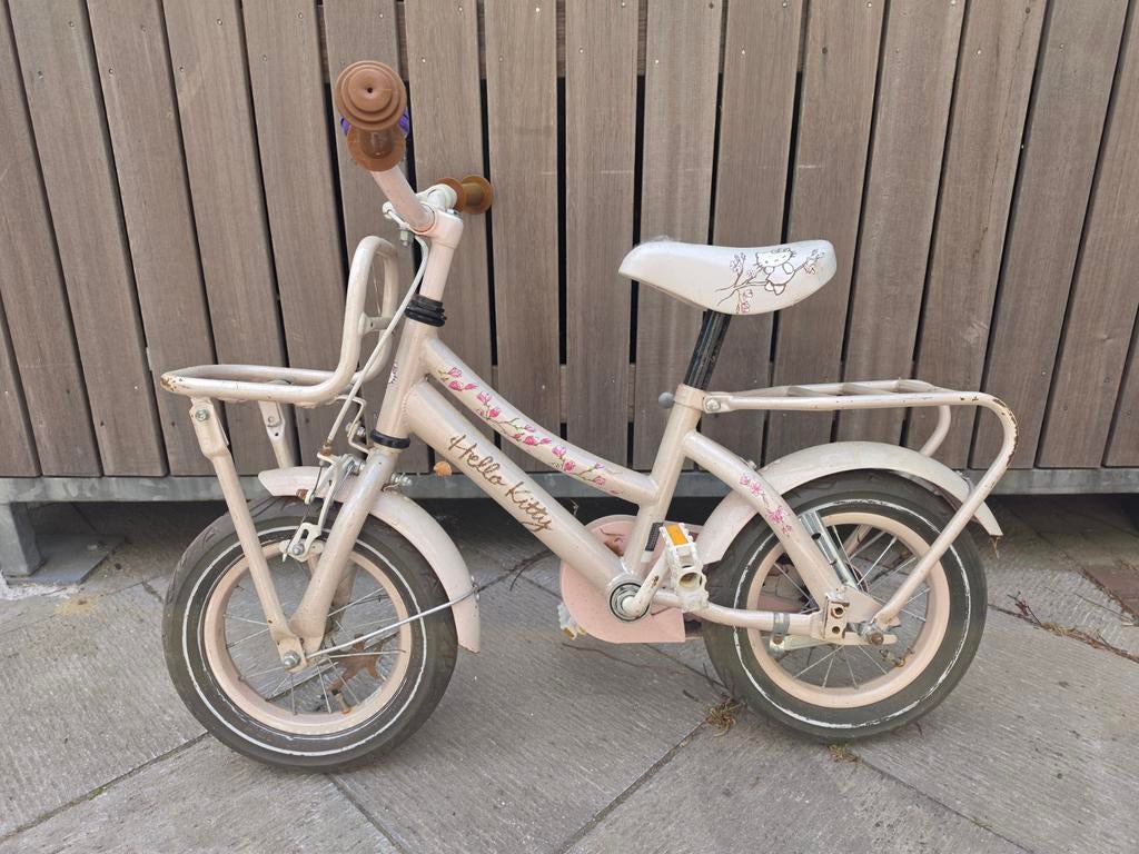 Hello Kitty Roze Meisjesfiets 12 inch, Fietsen en Brommers, Fietsen | Kinderfietsjes, Ophalen, Terugtraprem, Gebruikt, Hello Kitty