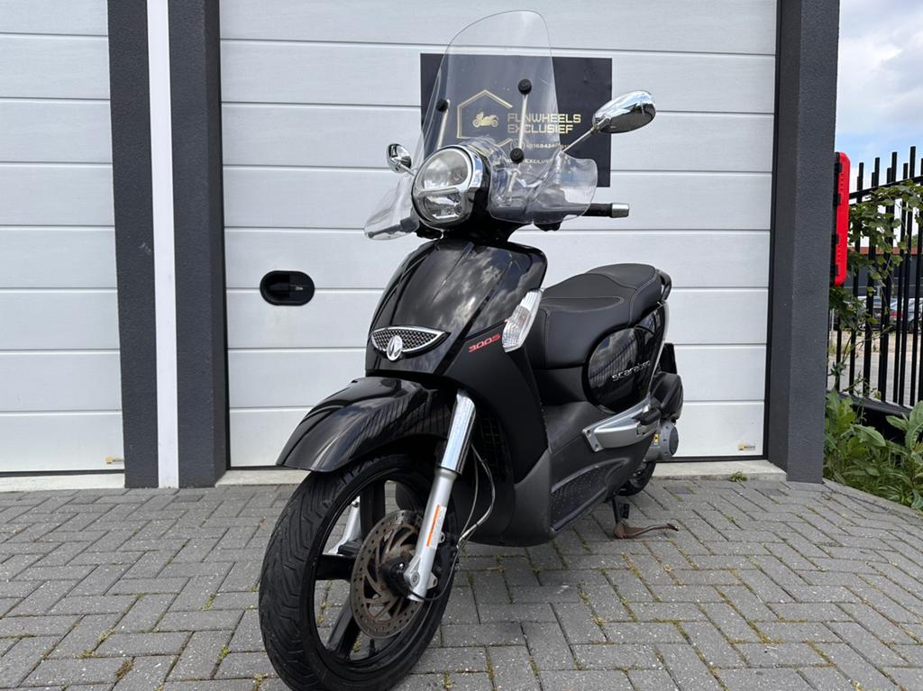 Aprilia Scarabeo 300 S Motorscooter Zwart Alarm | Akrapovic, Ophalen, Gebruikt, Overige modellen, Benzine