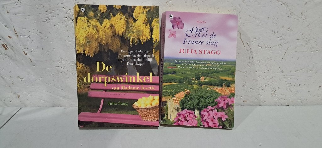 2 boeken van Julia Stagg, Ophalen, Gelezen