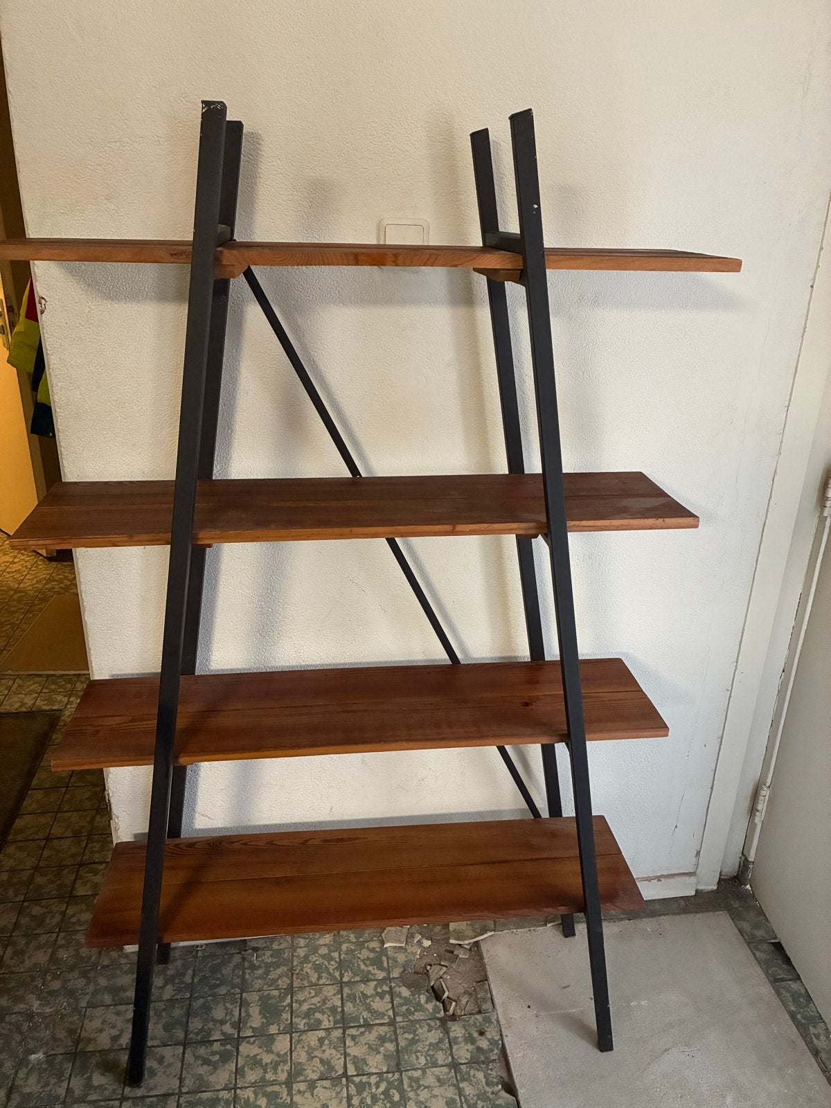 Stellingkast met houten planken en metalen frame, Ophalen of Verzenden, Gebruikt