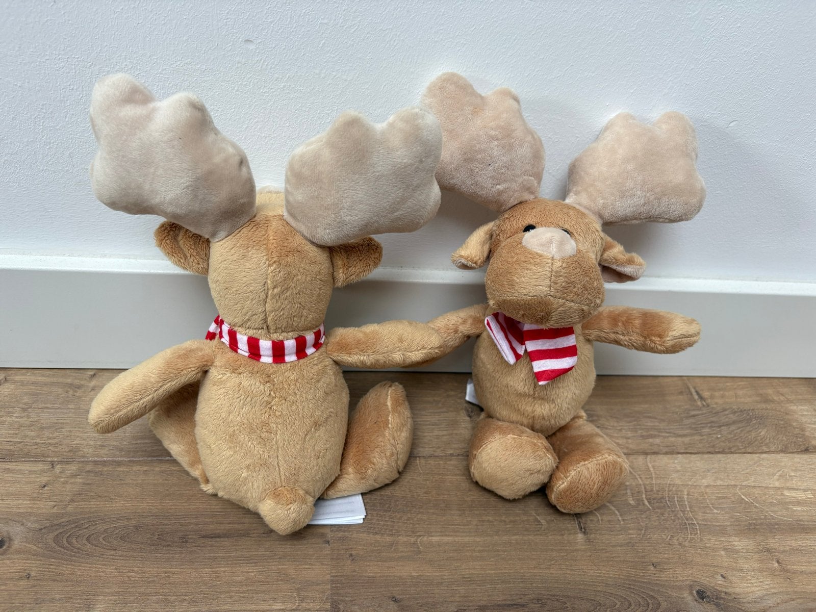 2 Kinder Chocolade Rendier Knuffels - Kersteditie, Overige merken, Overige karakters, Overige typen, Ophalen of Verzenden