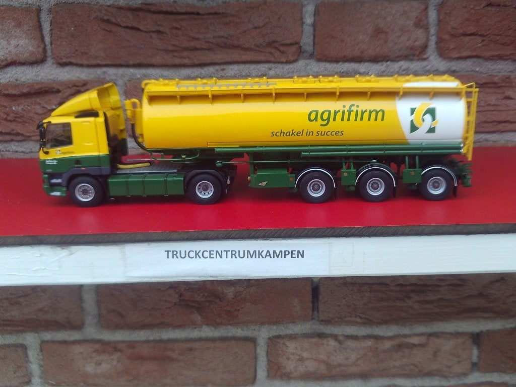 WSI  Daf  CF  85  4 x 2  van  Agrifirm., Hobby en Vrije tijd, Modelauto's | 1:50, Ophalen of Verzenden, Nieuw, Bus of Vrachtwagen