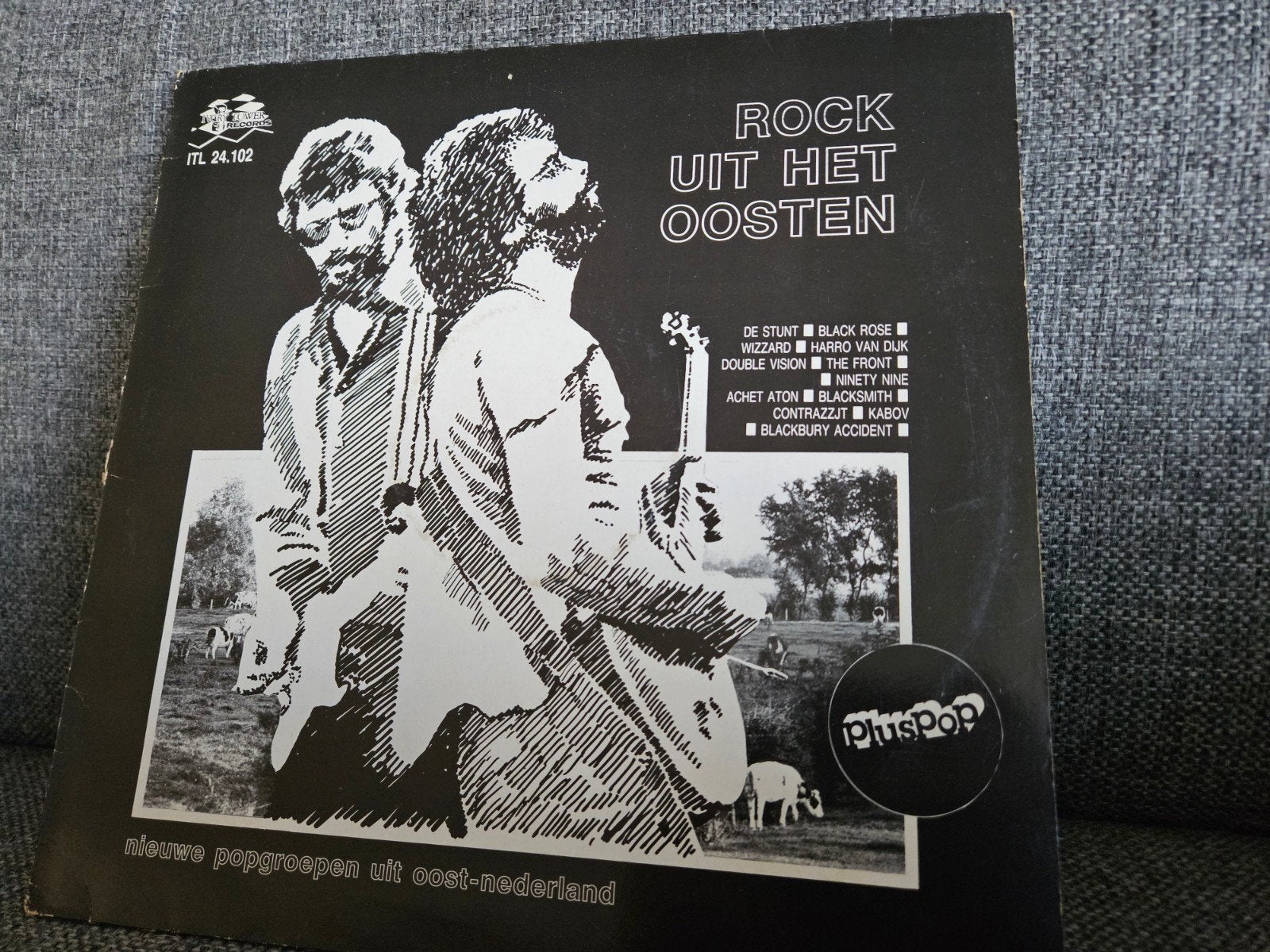 Rock Uit Het Oosten - Pluspop Elpee - Diverse Artieste, LP, Originele persing, Ophalen of Verzenden, Zo goed als nieuw