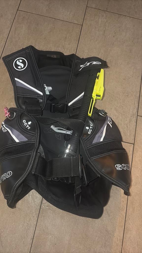Scubapro T- One XS , perfecte staat, Ophalen of Verzenden, Zo goed als nieuw, Trimvest of Wing