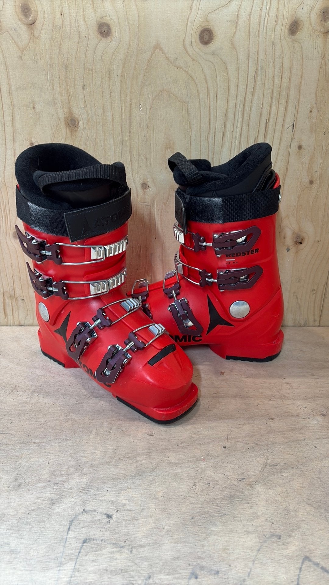 Atomic Redster Skischoenen – Maat 34/35. Zeer goede staat, 100 tot 140 cm, Schoenen, Ophalen of Verzenden, Zo goed als nieuw