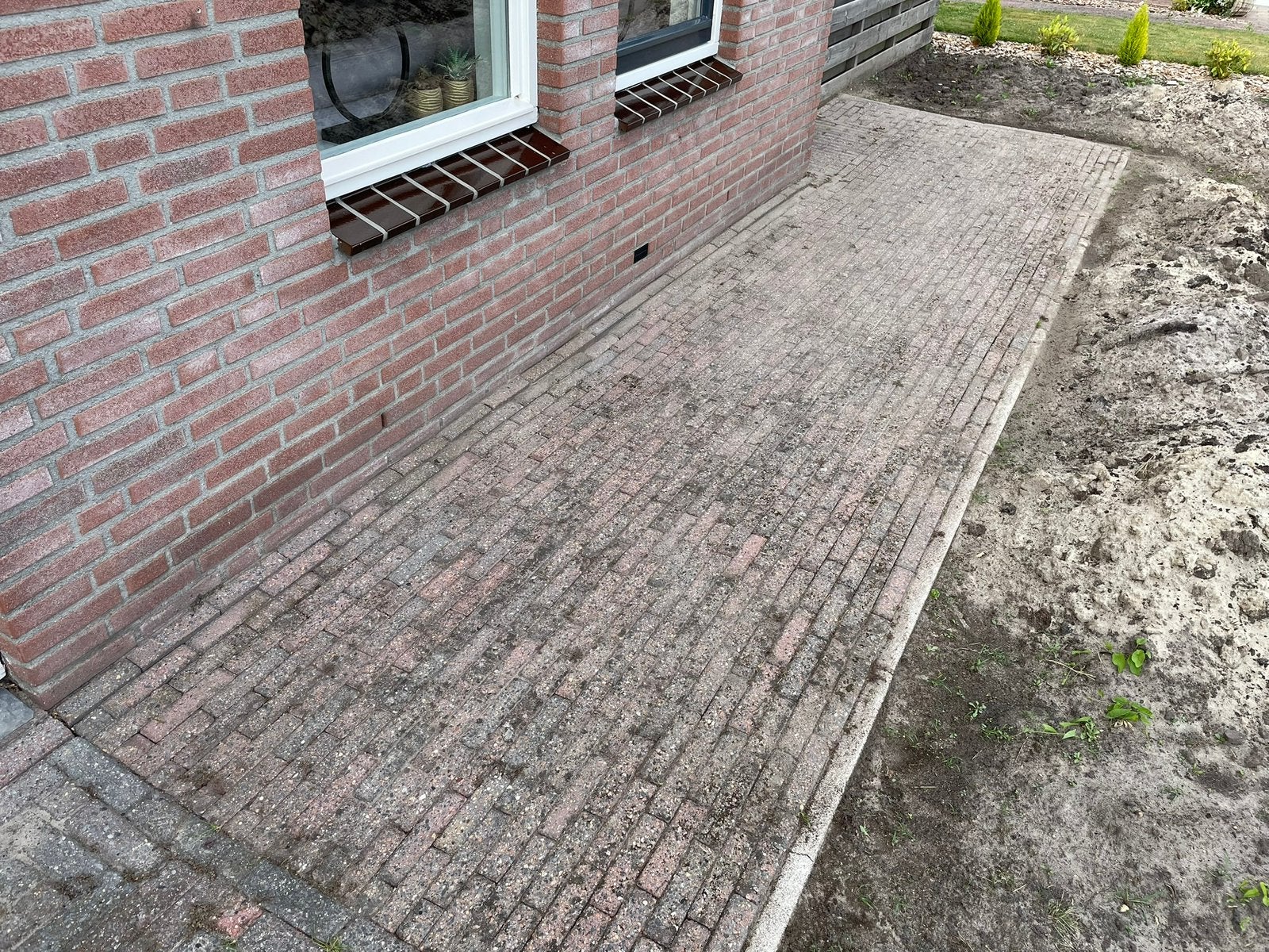 8,5m2 betonklinkers in rood-grijs-zwart, Tuin en Terras, Tegels en Klinkers, Ophalen, Gebruikt, Klinkers, 5 tot 10 m²