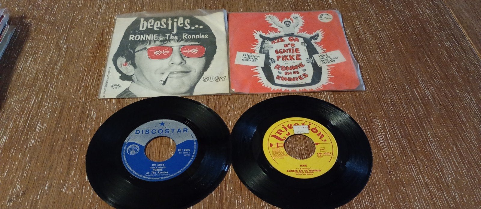Ronnie en the ronnies 2x single, Ophalen of Verzenden, Gebruikt, 7 inch, Nederlandstalig