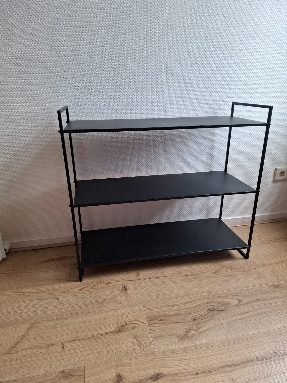 Sidetable zwart - staal, Ophalen, 50 tot 100 cm, Zo goed als nieuw, 25 tot 50 cm