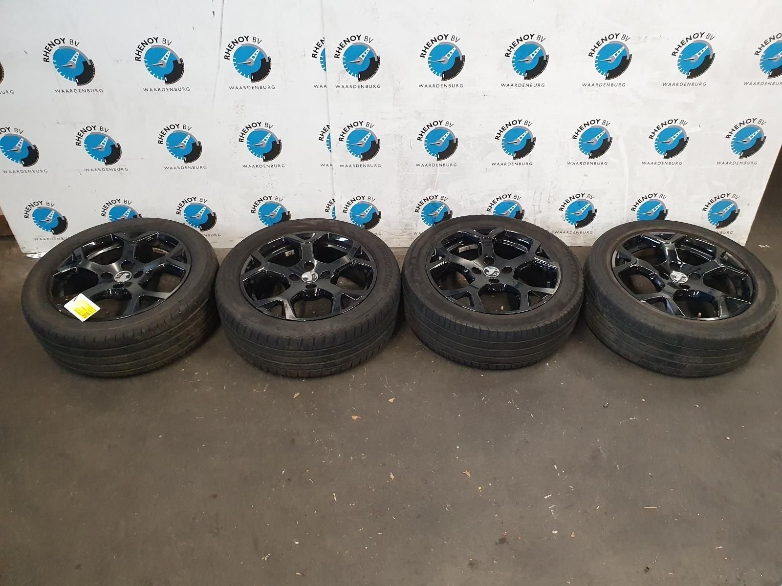 Opel Crossland 2021 Zomerset 215/5 17 Bridgestone, -, -, Banden en Velgen, 17 inch