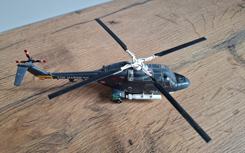 KON. MARINE Helikopter UH-14A 264, Hobby en Vrije tijd, Ophalen of Verzenden, Zo goed als nieuw, 1:72 tot 1:144, Overige merken