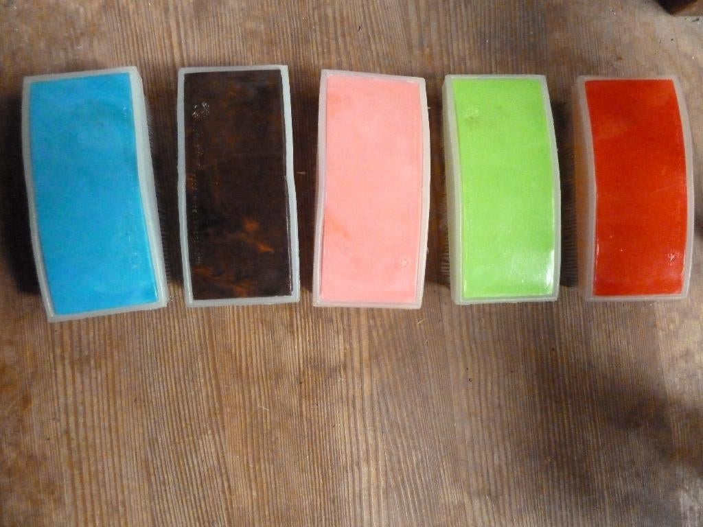Plastic nagel / handborstels jaren 70, Verzamelen, Ophalen of Verzenden, Persoonlijke verzorging