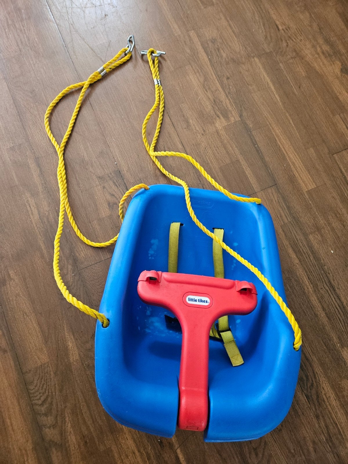 Little Tikes schommel 2 in 1, Kinderen en Baby's, Speelgoed | Buiten | Speeltoestellen, Ophalen, Gebruikt, Schommel