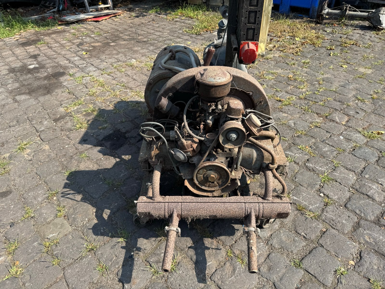 Stroomaggregaat met VW benzinemotor - 12.5 kVA, Ophalen, Gebruikt, 10 tot 30 kVA, Benzine