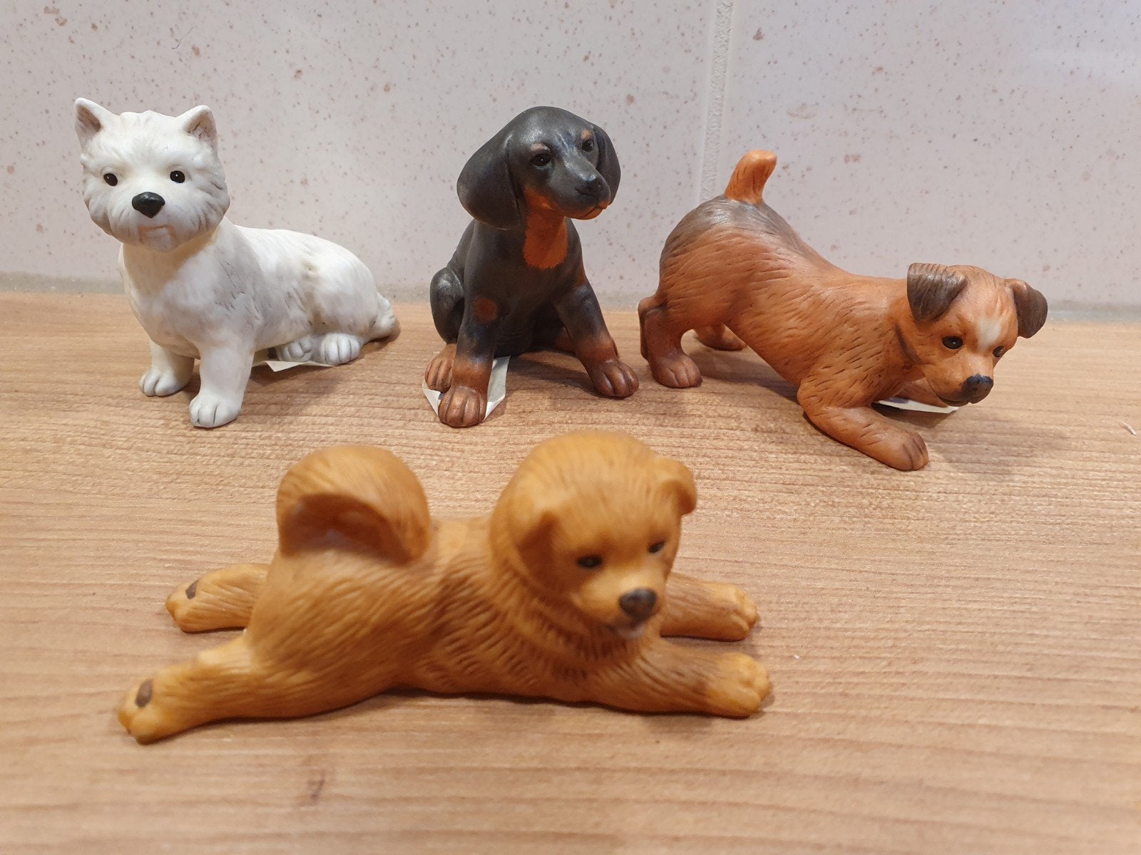 4 Hondjes van Goebel, Verzamelen, Beelden en Beeldjes, Ophalen of Verzenden, Zo goed als nieuw