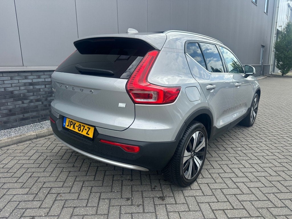 Volvo XC40 1.5 T5 ULT. BRIGHT+Leder en Pano Dak+Plug in, Auto's, Euro 6, 1712 kg, Bedrijf, Hybride Elektrisch/Benzine