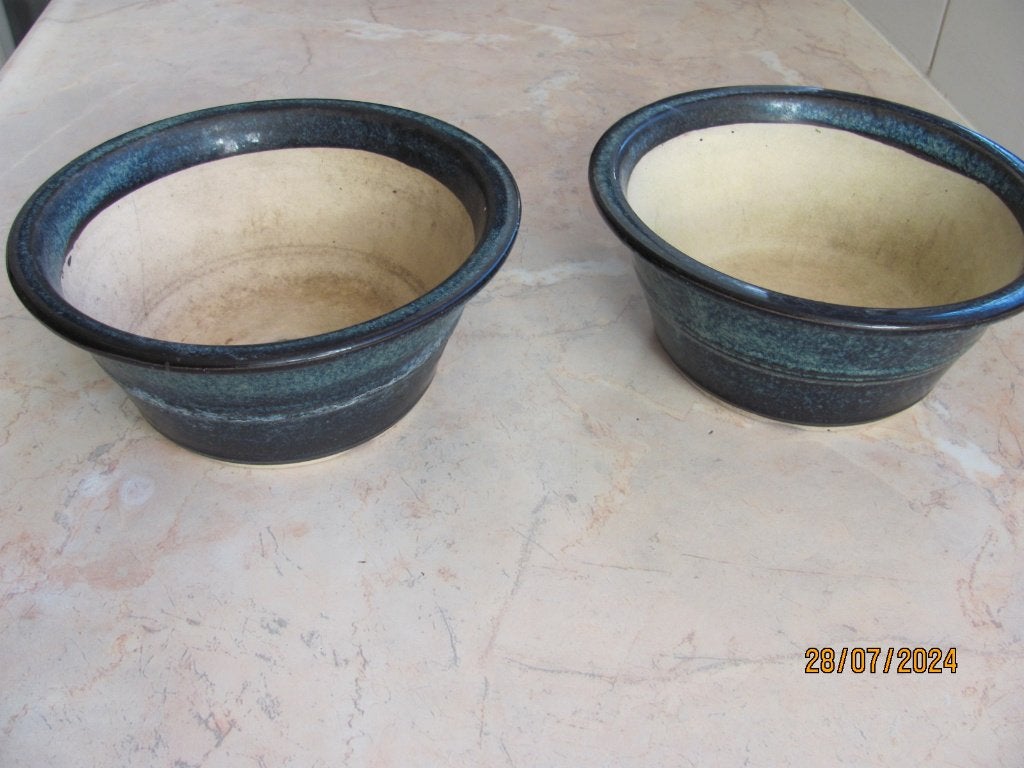 NIEUWSTAAT 2x donkerblauw RONDE schaal BONSAI keramiek JAPAN, Tuin en Terras, Rond, Ophalen of Verzenden, Zo goed als nieuw, Binnen