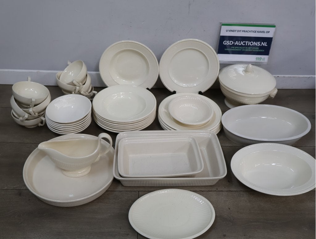 Groot Wedgwood Servies, Ophalen of Verzenden, Niet ingevuld, Niet ingevuld, Niet ingevuld